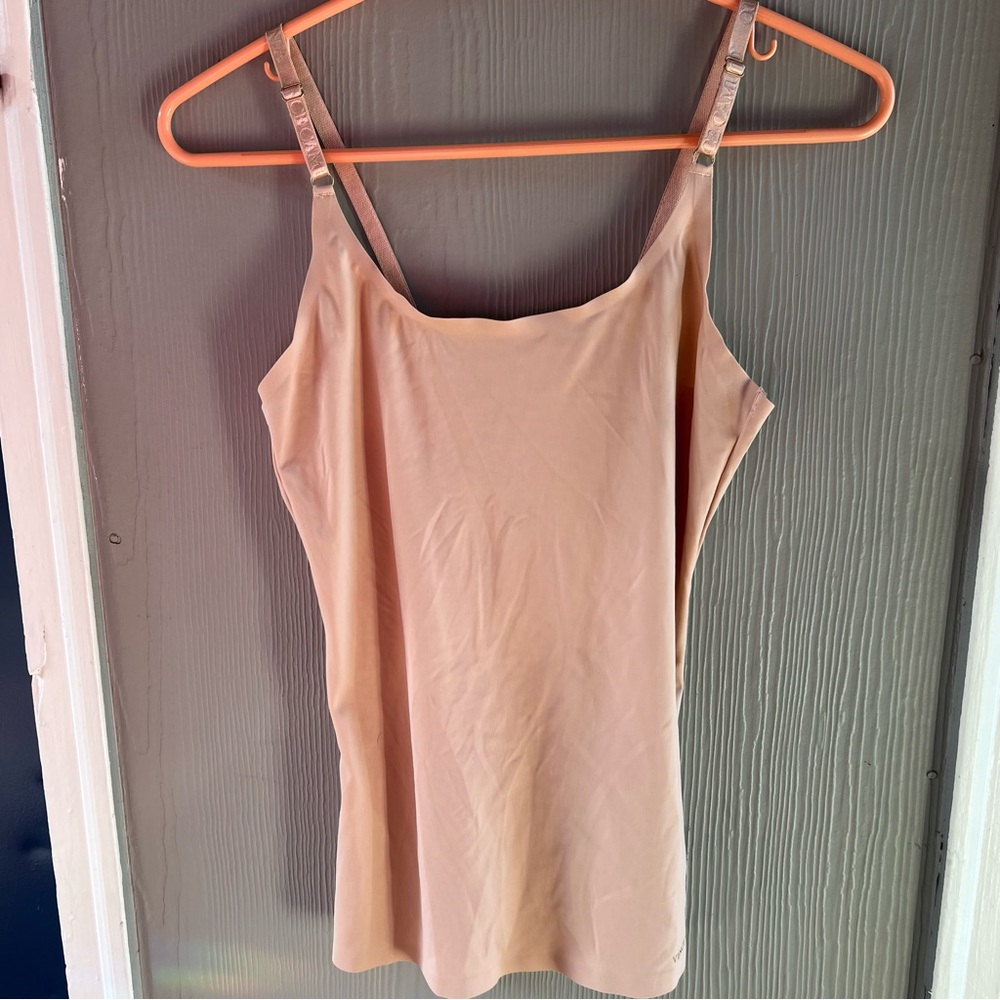 Vince Camuto Tan Fitted Camisole Top sz L